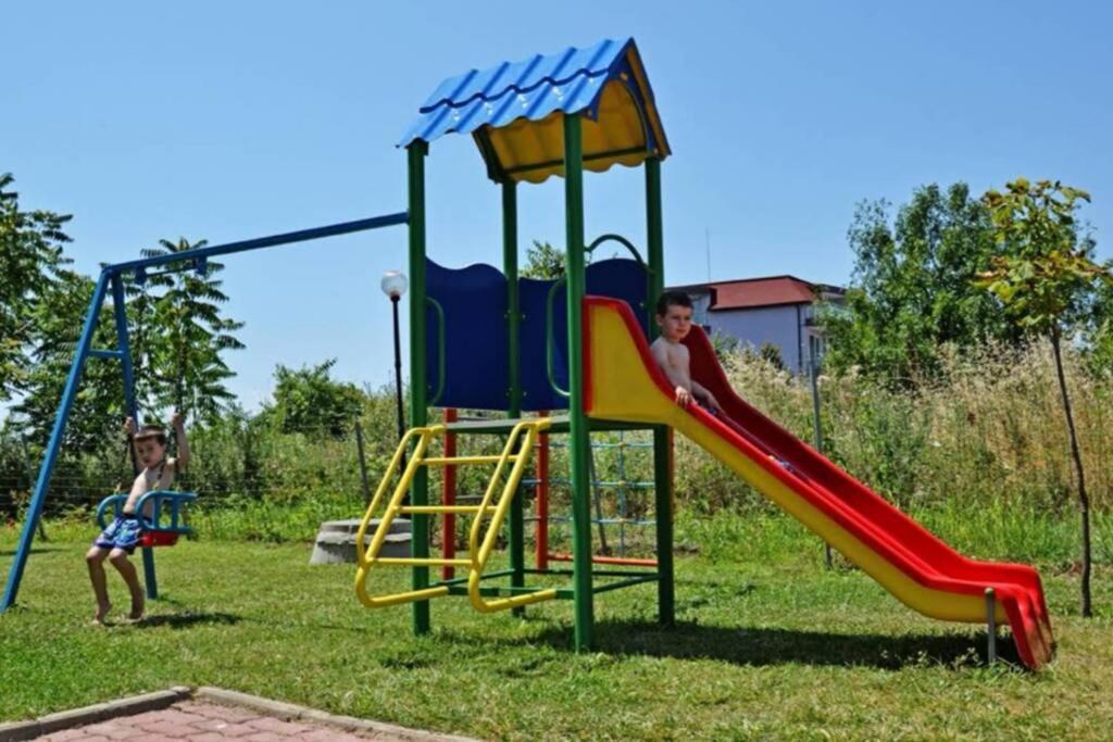 Seaview Apartment - Clara Sarafovo - 100M To Sea Burgas Exterior photo