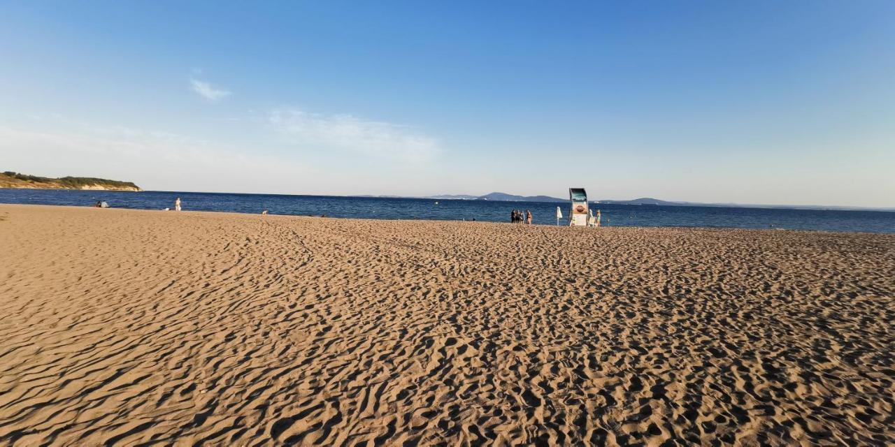 Seaview Apartment - Clara Sarafovo - 100M To Sea Burgas Exterior photo